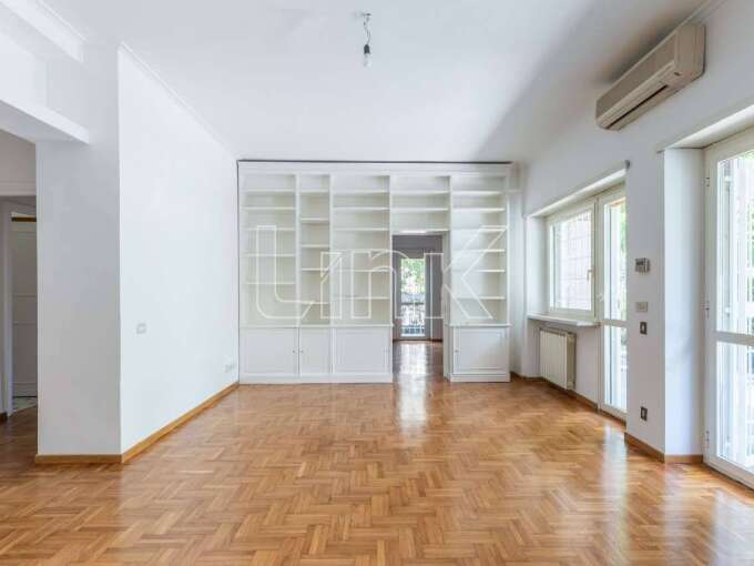Appartamento in affitto via San Cipriano, Roma