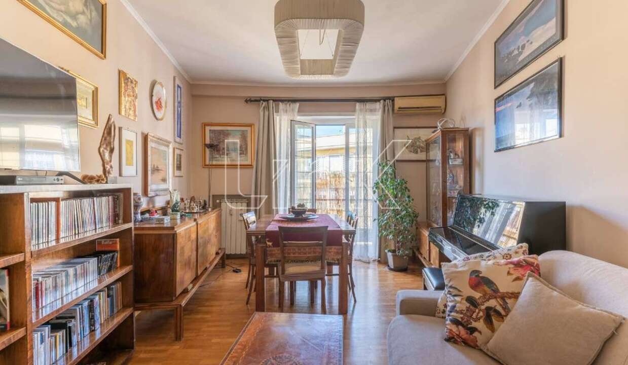 Appartamento in vendita via Oreste Tommasini, Roma