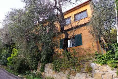 Casa indipendente in vendita via Giuseppe Garibaldi, Magliano in Toscana