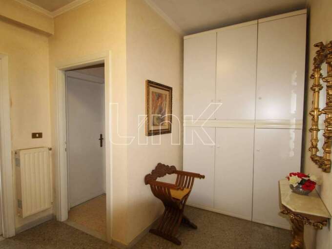 Appartamento in vendita via Luigi Ferretti, Roma