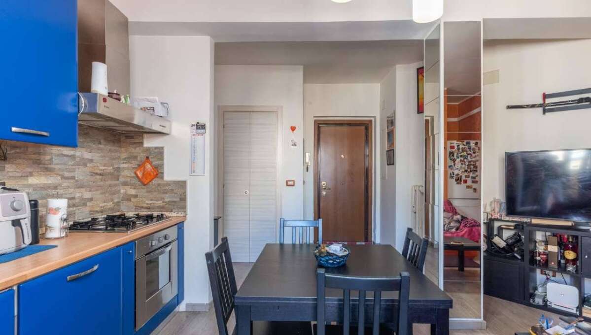 Appartamento in vendita in via Flavio Stilicone, Roma
