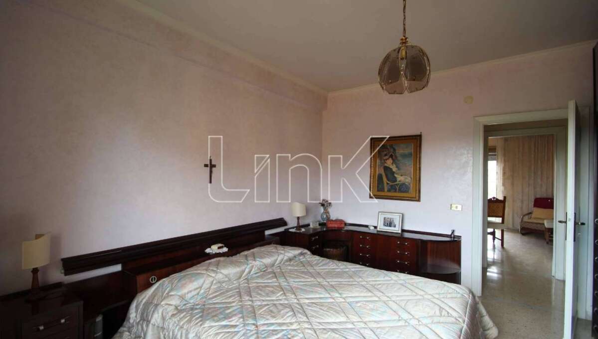 Appartamento in vendita via Luigi Ferretti, Roma