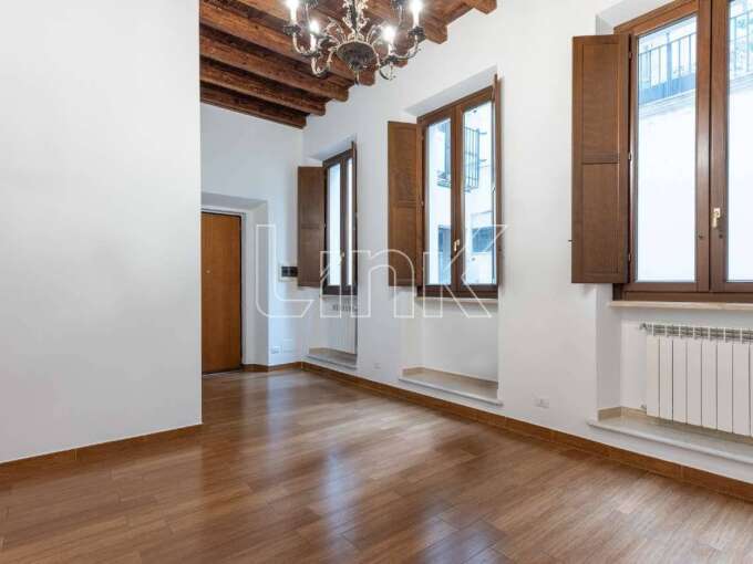 Appartamento in affitto via della Maschera d’Oro, Roma