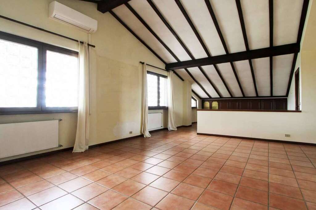 Villa in vendita via del Buon Ricovero, Roma