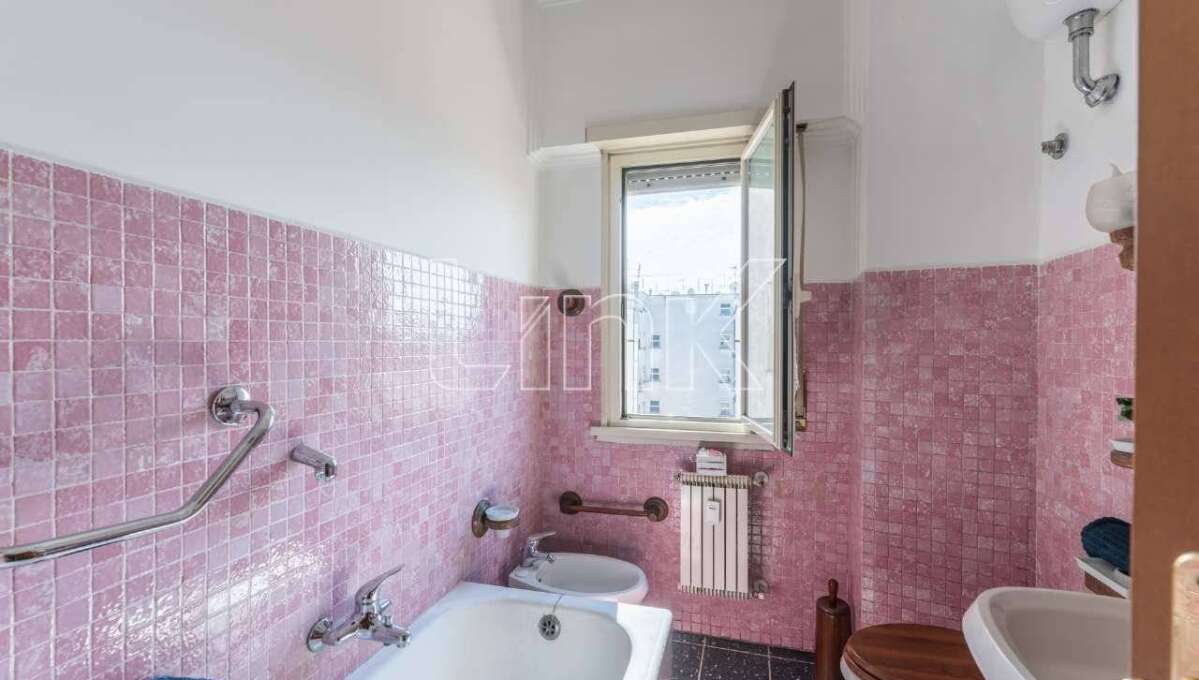 Appartamento in vendita via Giuseppe della Vedova, Roma