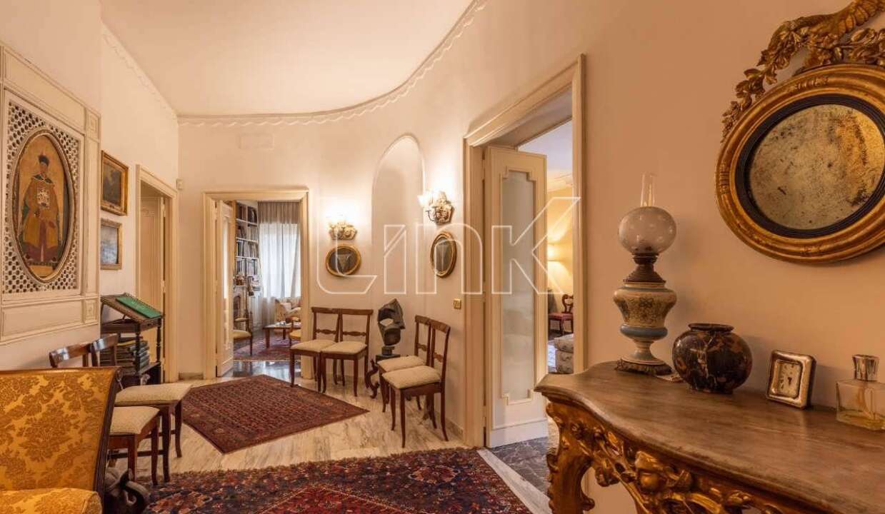 Appartamento in vendita in via dei Monti Parioli, Roma