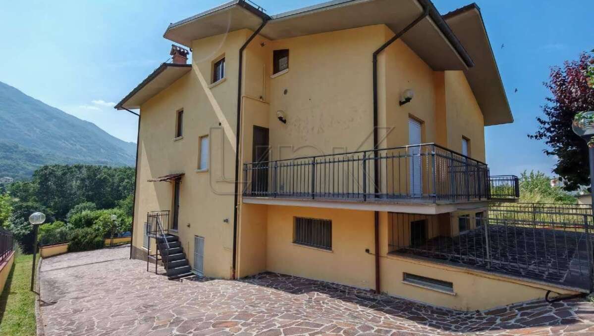 Villa unifamiliare in vendita viale della Fiera, Villagrande, Tornimparte (AQ)