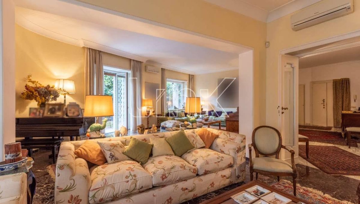 Appartamento in vendita in via dei Monti Parioli, Roma