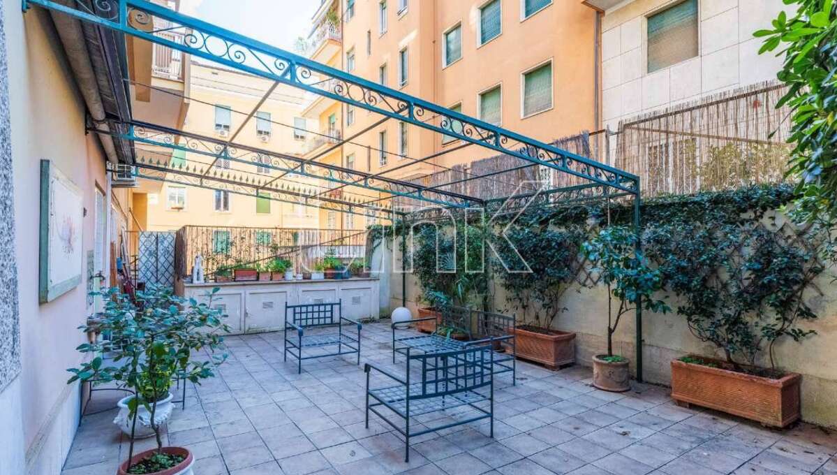 Appartamento in vendita in via Archimede, Roma