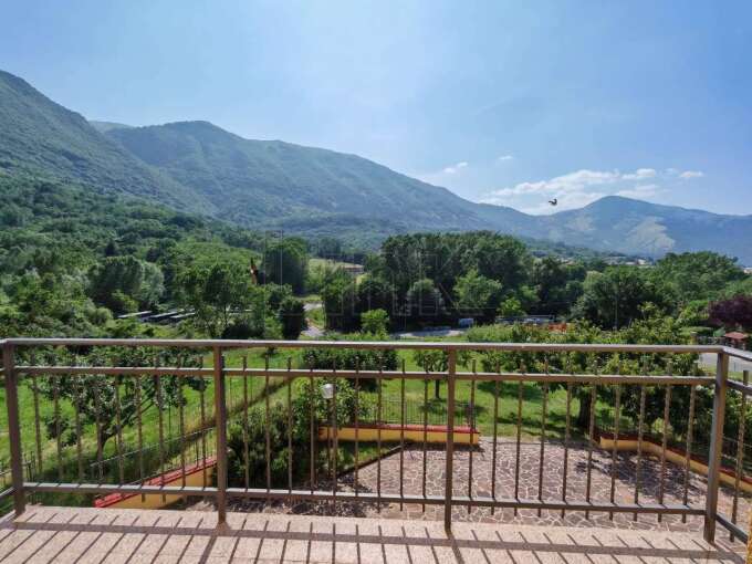 Villa unifamiliare in vendita viale della Fiera, Villagrande, Tornimparte (AQ)