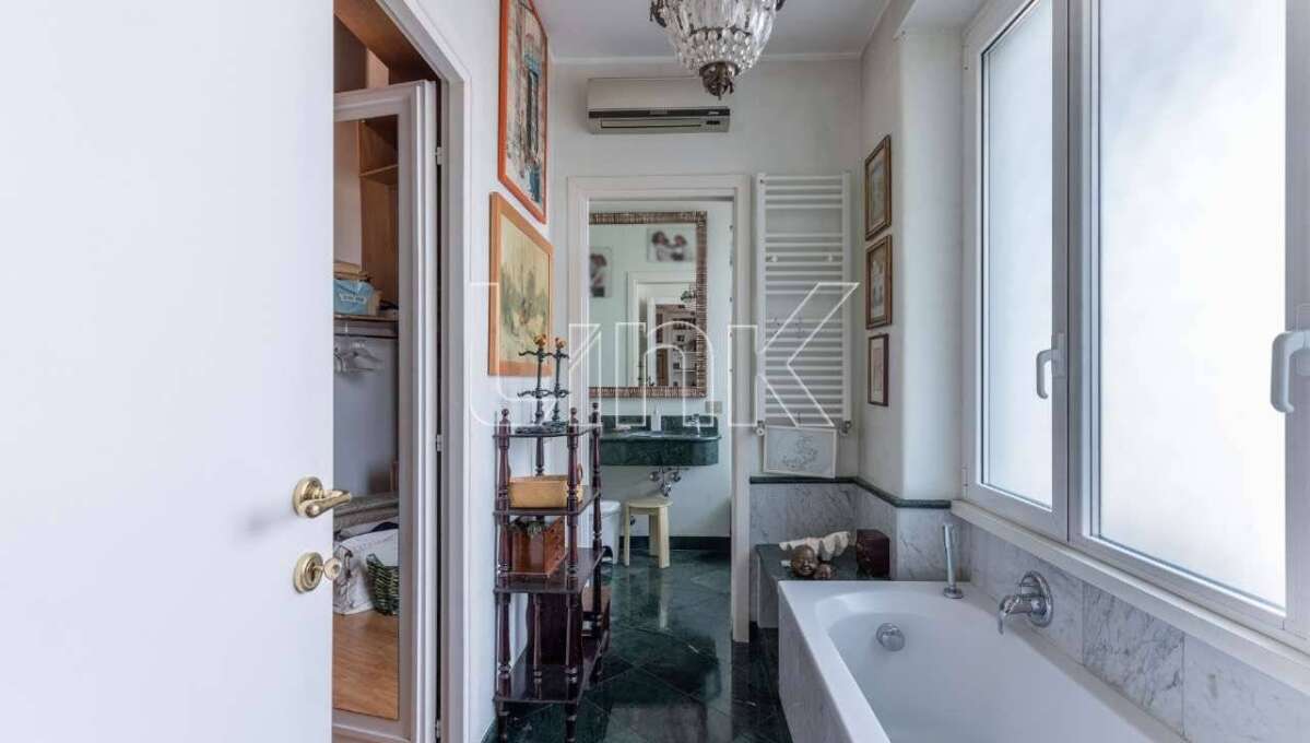 Appartamento in vendita in via dei Monti Parioli, Roma