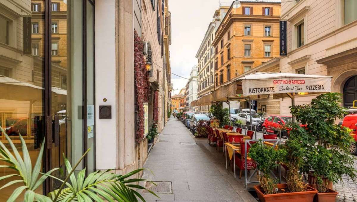 Locale commerciale in vendita via Palermo, Roma