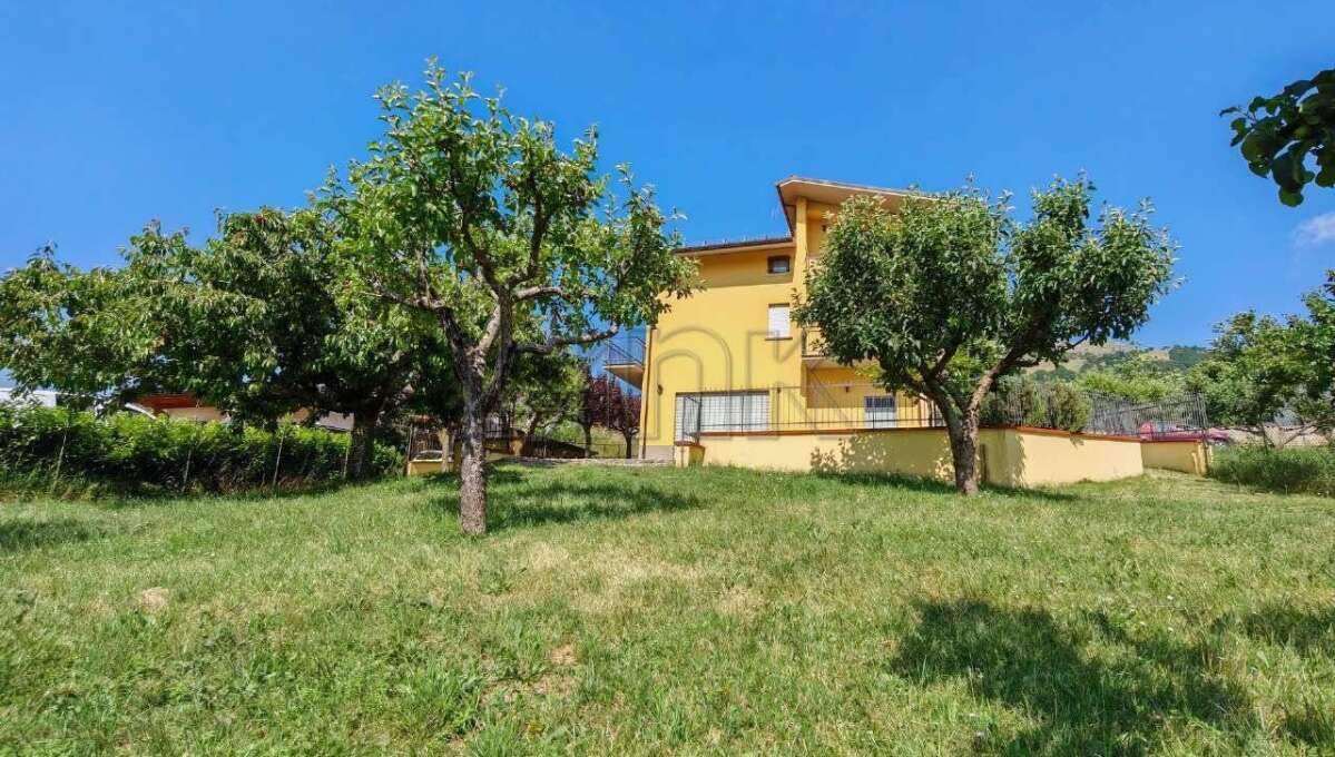 Villa unifamiliare in vendita viale della Fiera, Villagrande, Tornimparte (AQ)