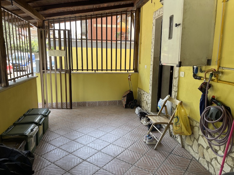 Appartamento in vendita via Valguarnera Caropepe 53, Roma