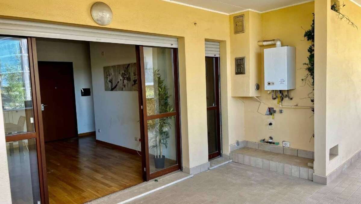 Appartamento in vendita via Alberto Manzi, Roma