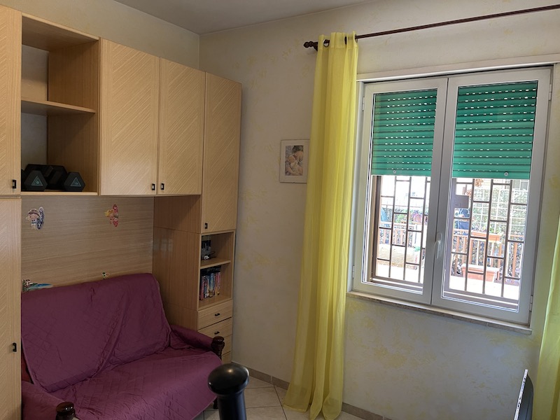 Appartamento in vendita via Valguarnera Caropepe 53, Roma