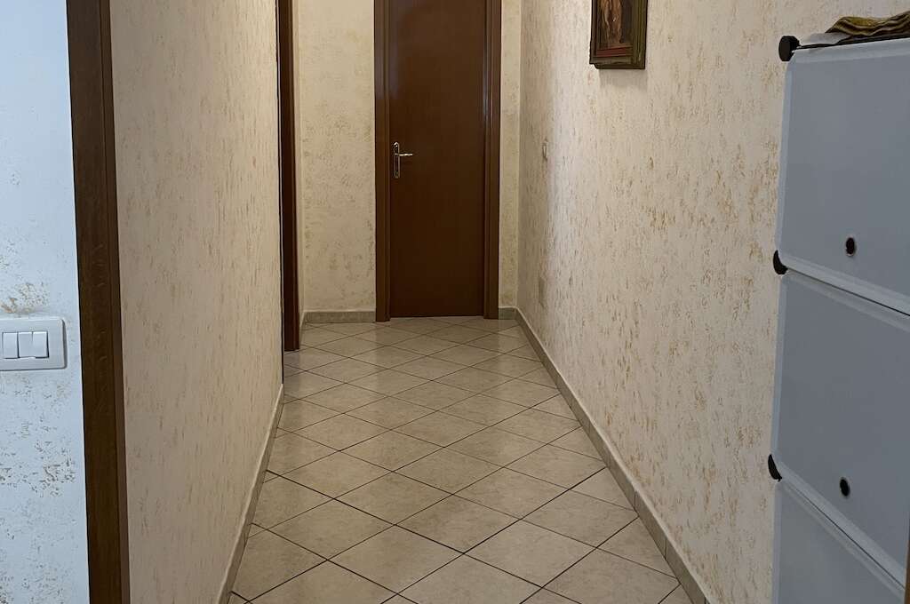 Appartamento in vendita via Valguarnera Caropepe 53, Roma