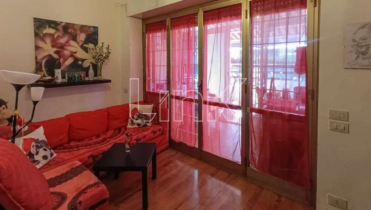 Appartamento in vendita via Ivanoe Bonomi, Roma