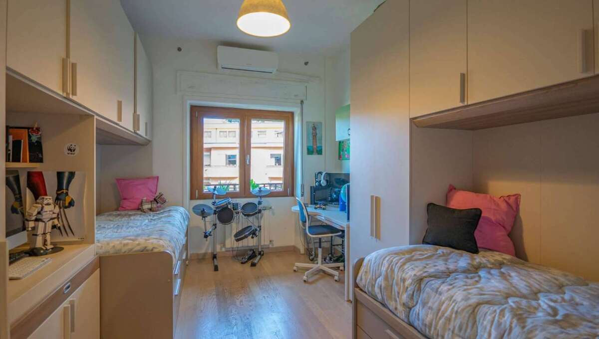 Appartamento in vendita via Beata Vergine del Carmelo 32, Roma