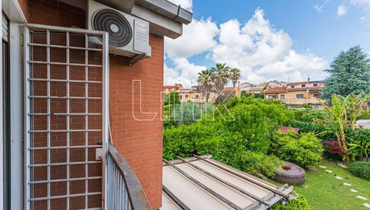 Villetta a schiera in vendita in via Paolo Pericoli, Roma