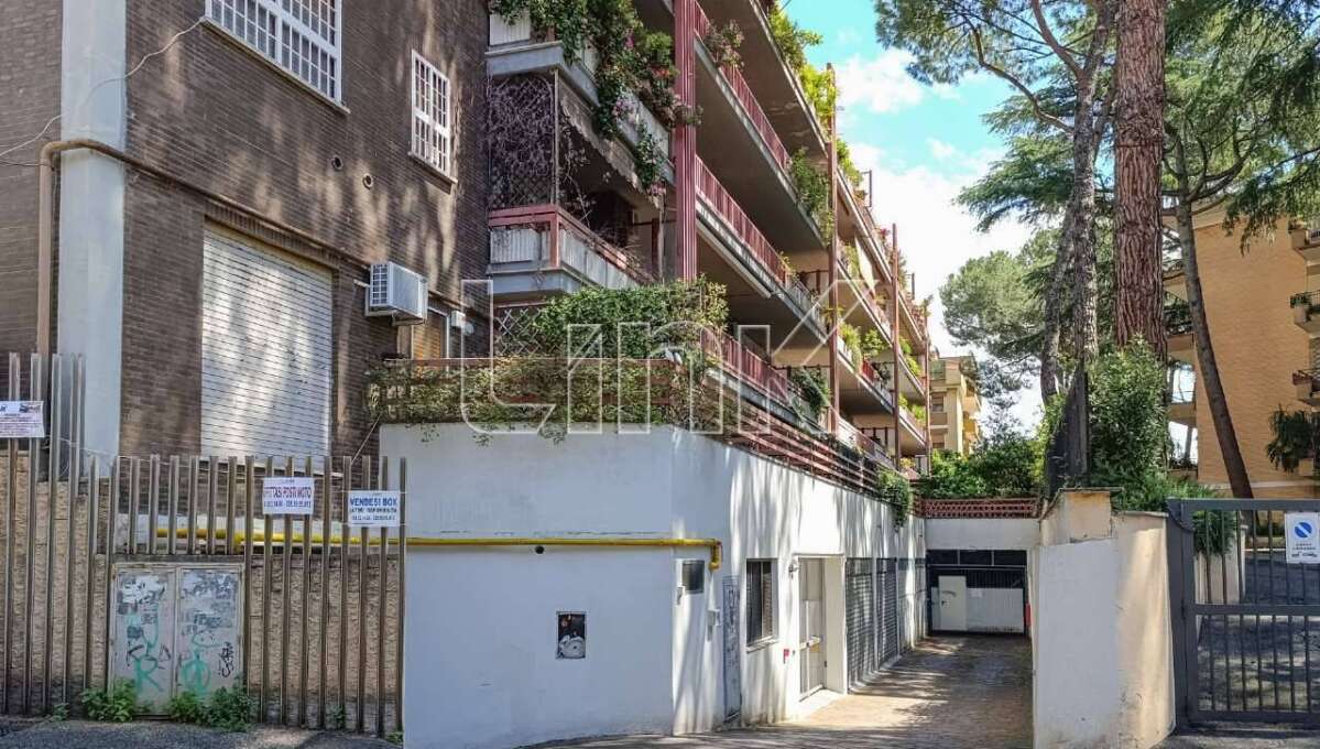 Appartamento in vendita via Ivanoe Bonomi, Roma