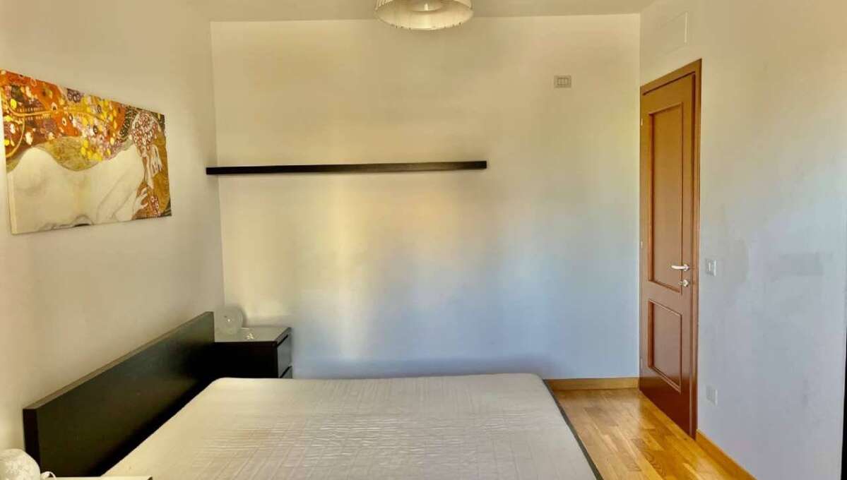 Appartamento in vendita via Alberto Manzi, Roma