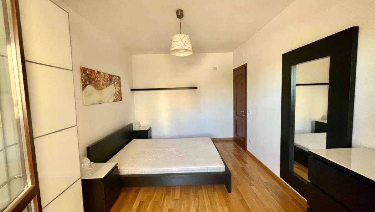 Appartamento in vendita via Alberto Manzi, Roma