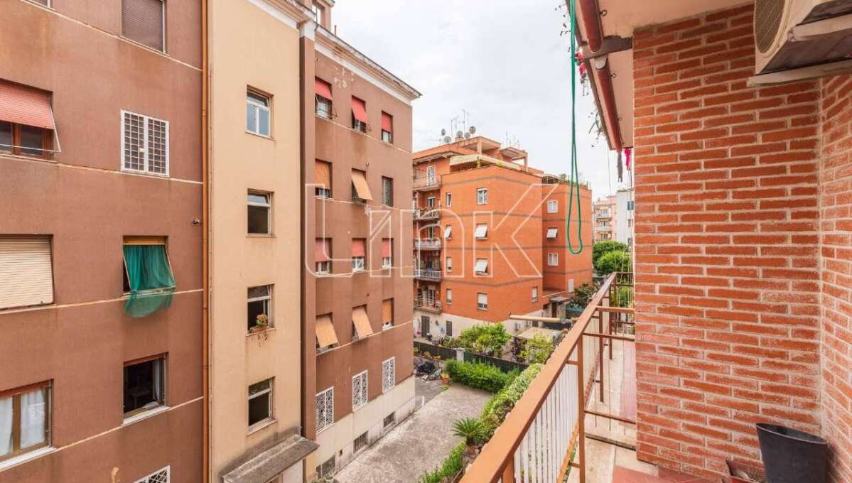 Appartamento in vendita via Ercole Bombelli, Roma