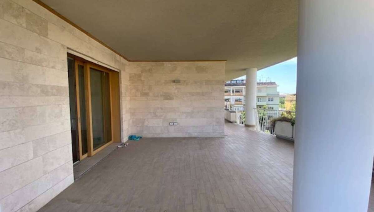 Attico e superattico in affitto via Odoardo Beccari, Roma