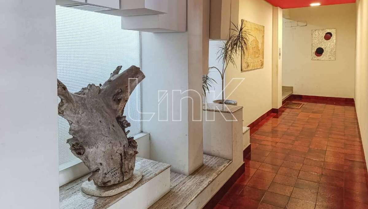 Appartamento in vendita via Ivanoe Bonomi, Roma