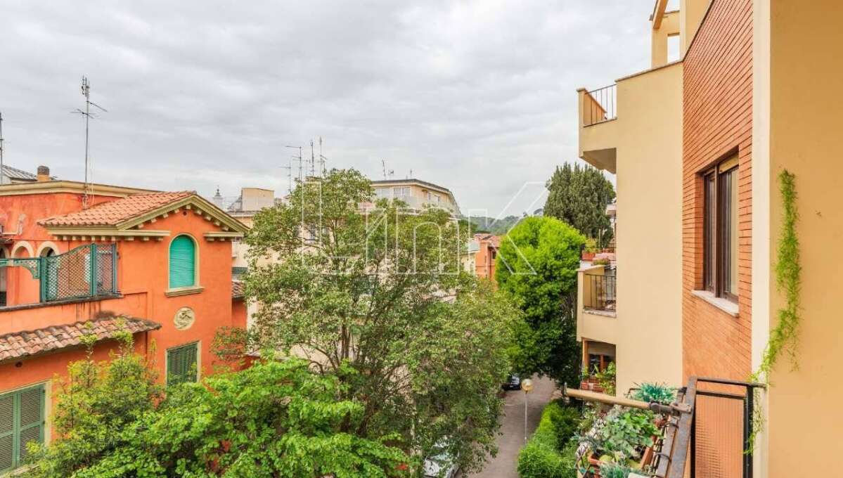 Appartamento in vendita via Nepi, Roma