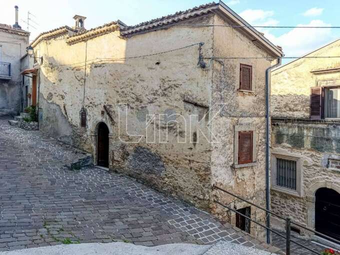 Casa indipendente in vendita via Piano, Ortona dei Marsi