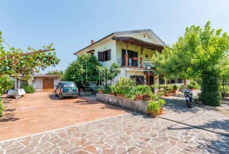 Casa / Villetta a schiera in vendita in via del Campo Sportivo, San Cesareo