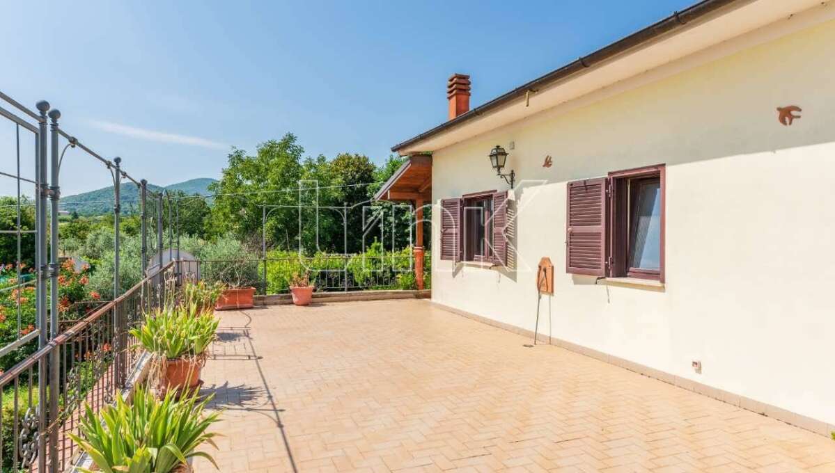 Casa / Villetta a schiera in vendita in via del Campo Sportivo, San Cesareo