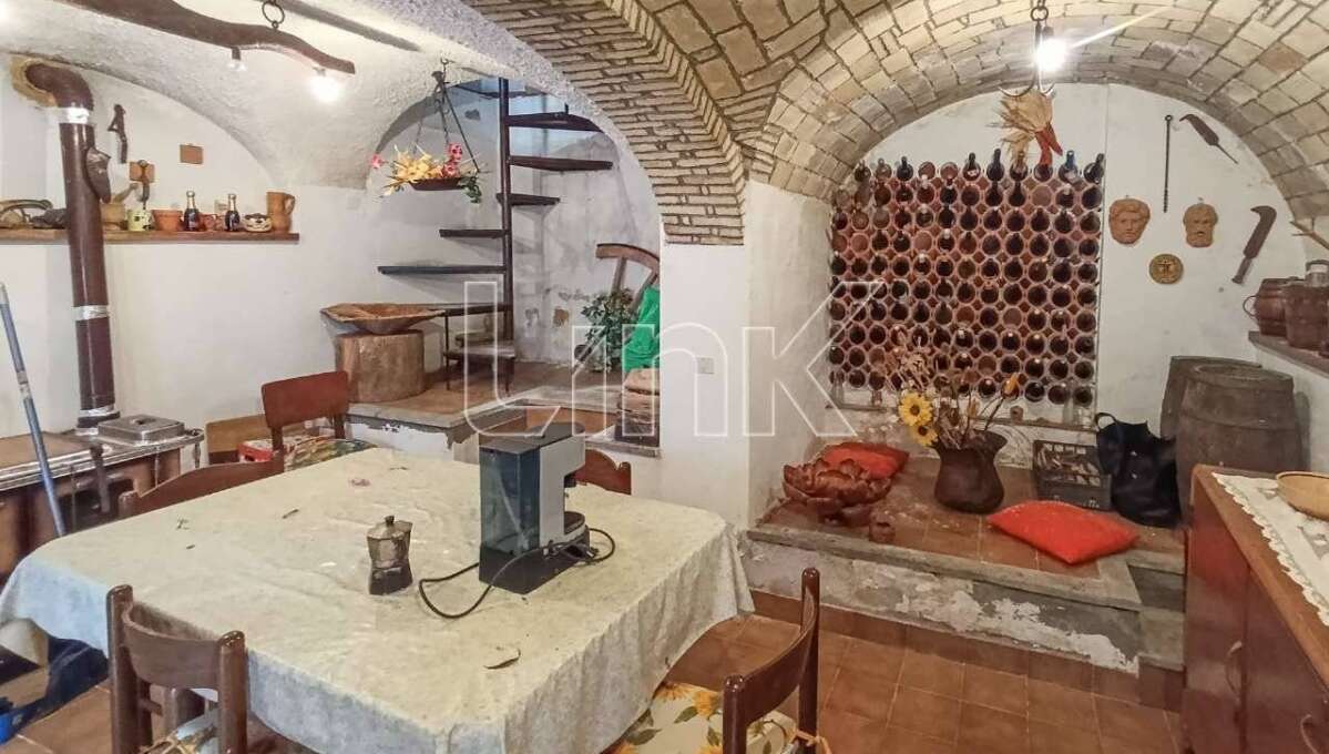 Casa indipendente in vendita via Piano, Ortona dei Marsi