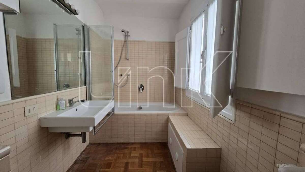 Appartamento in affitto in piazza di San Luigi de’ Francesi, Roma