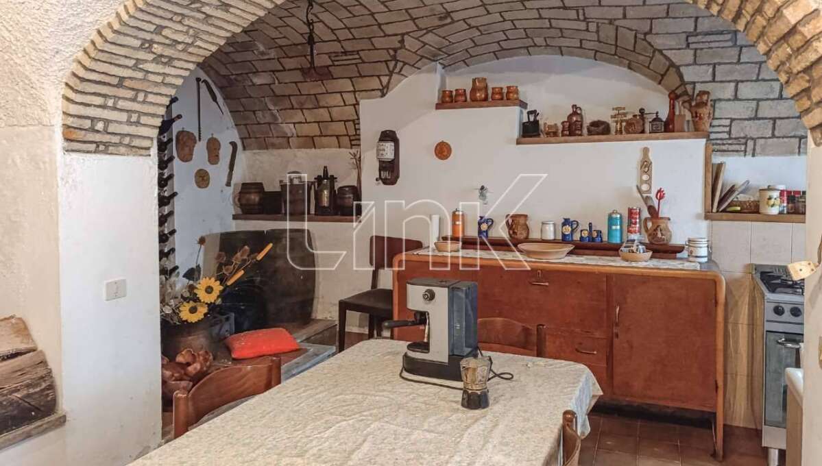 Casa indipendente in vendita via Piano, Ortona dei Marsi
