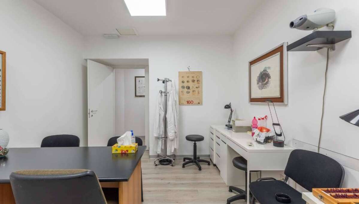 Ufficio in vendita via Giulio Cesare, Roma