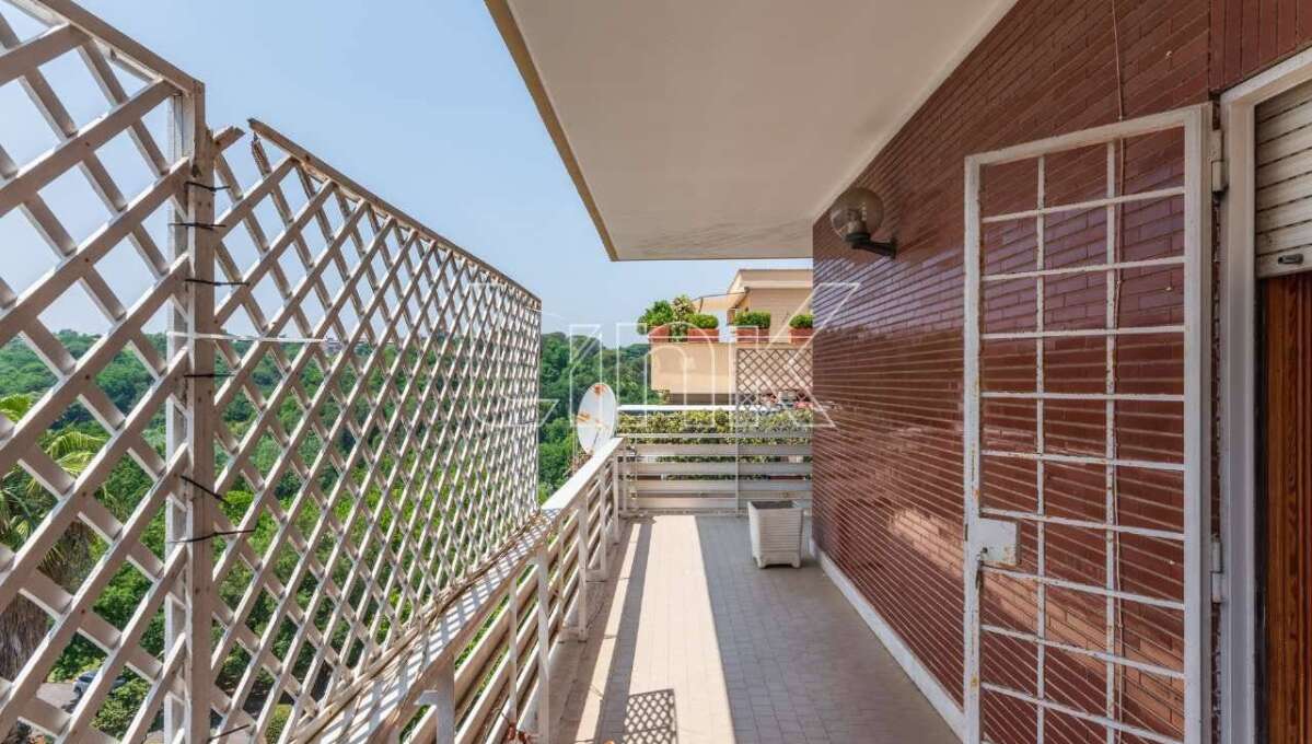 Appartamento in vendita via Courmayeur, Roma