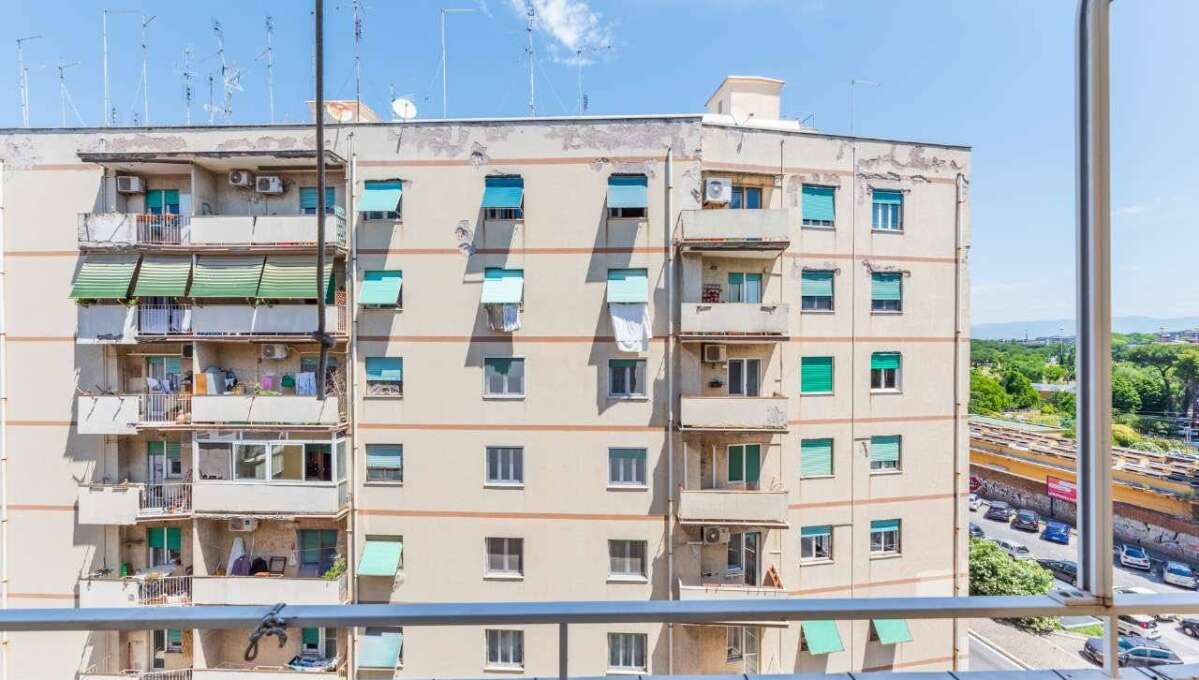Stanza in affitto via Tuscolana, Roma