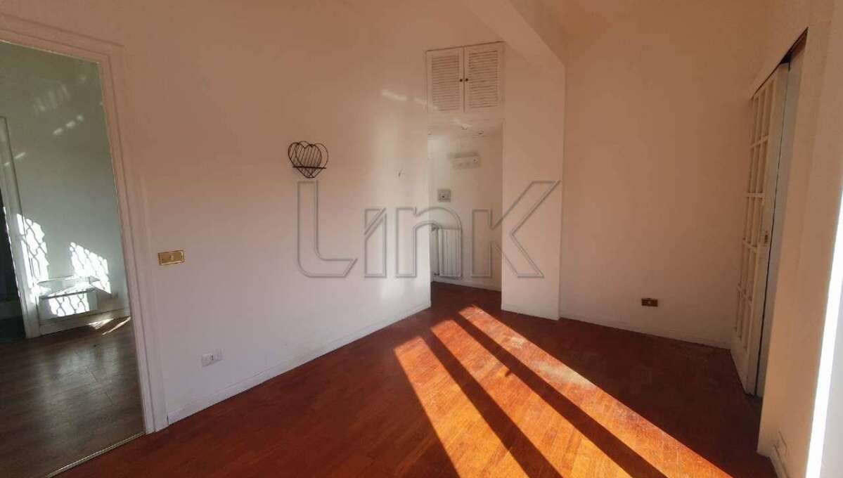 Appartamento in vendita via dei Due Ponti, Roma