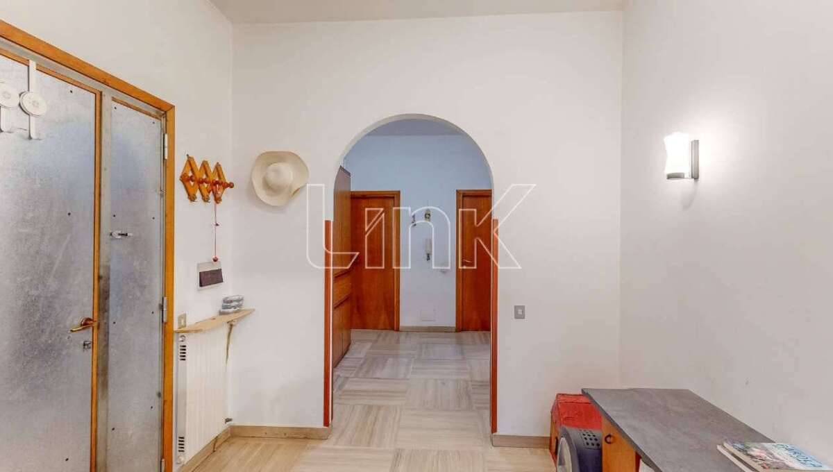 Appartamento in vendita via Staletti, Roma