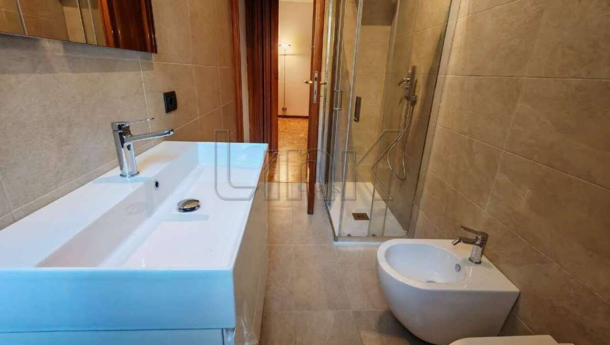 Appartamento in affitto via Prisciano, Roma