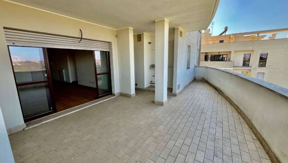 Appartamento in vendita via del Podere Fiume, Roma
