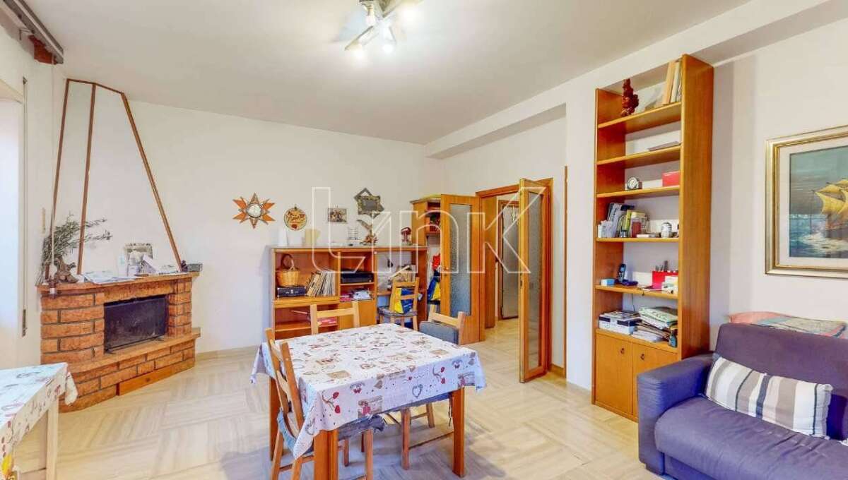 Appartamento in vendita via Staletti, Roma