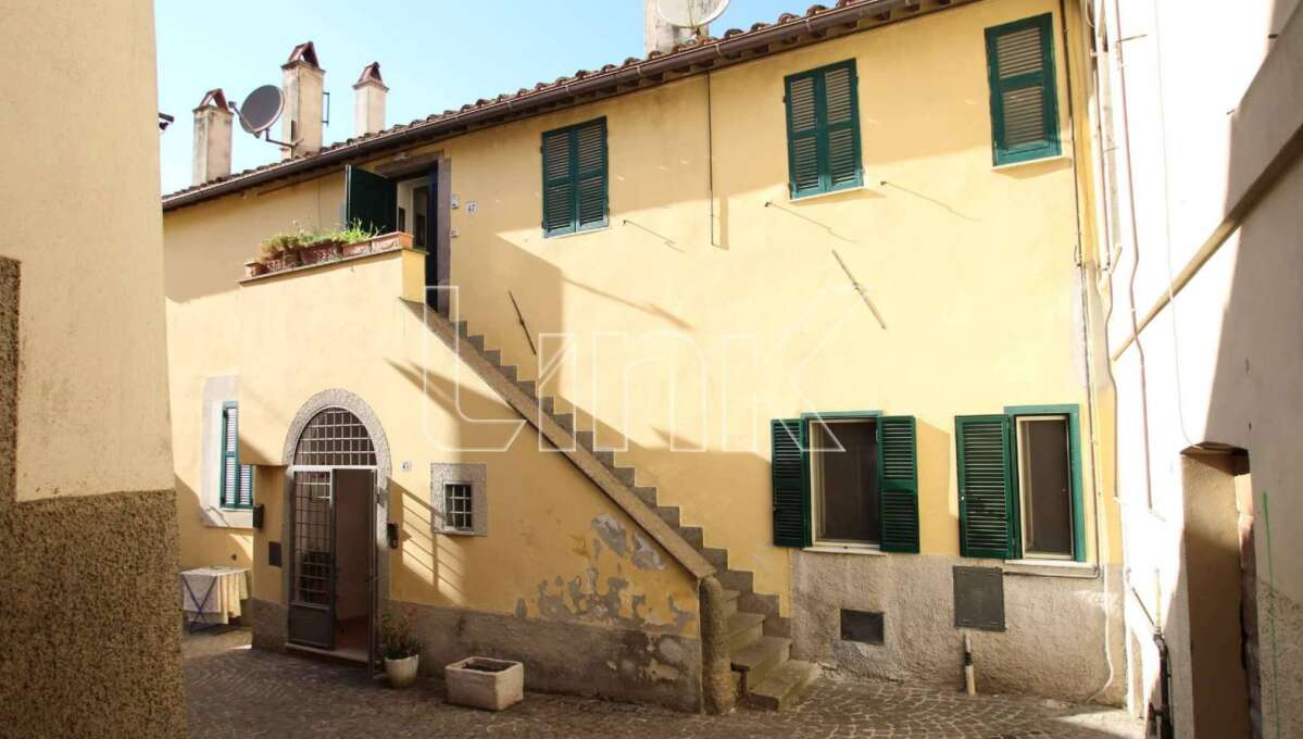 Appartamento in vendita via Legnano, Canino