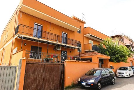 Appartamento in vendita via Gualtieri Sicamino, Roma