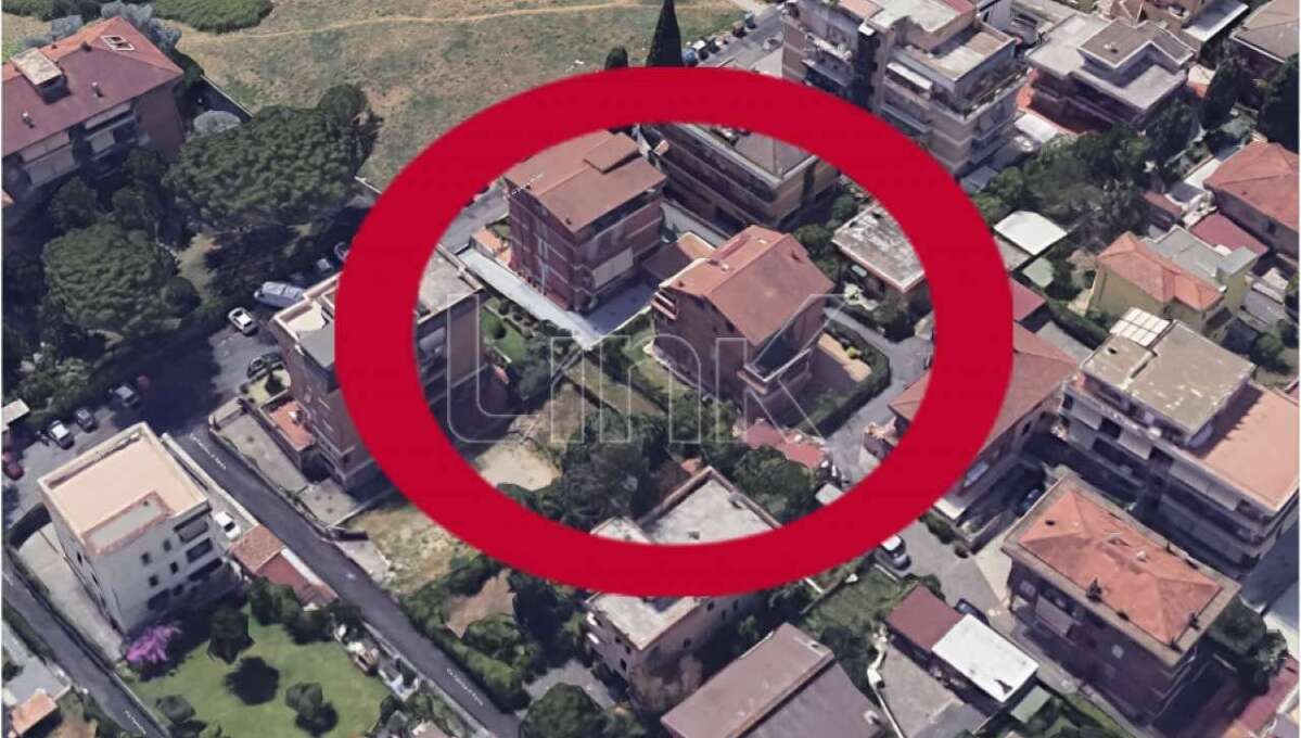Appartamento in vendita in via Al Sesto Miglio, Roma