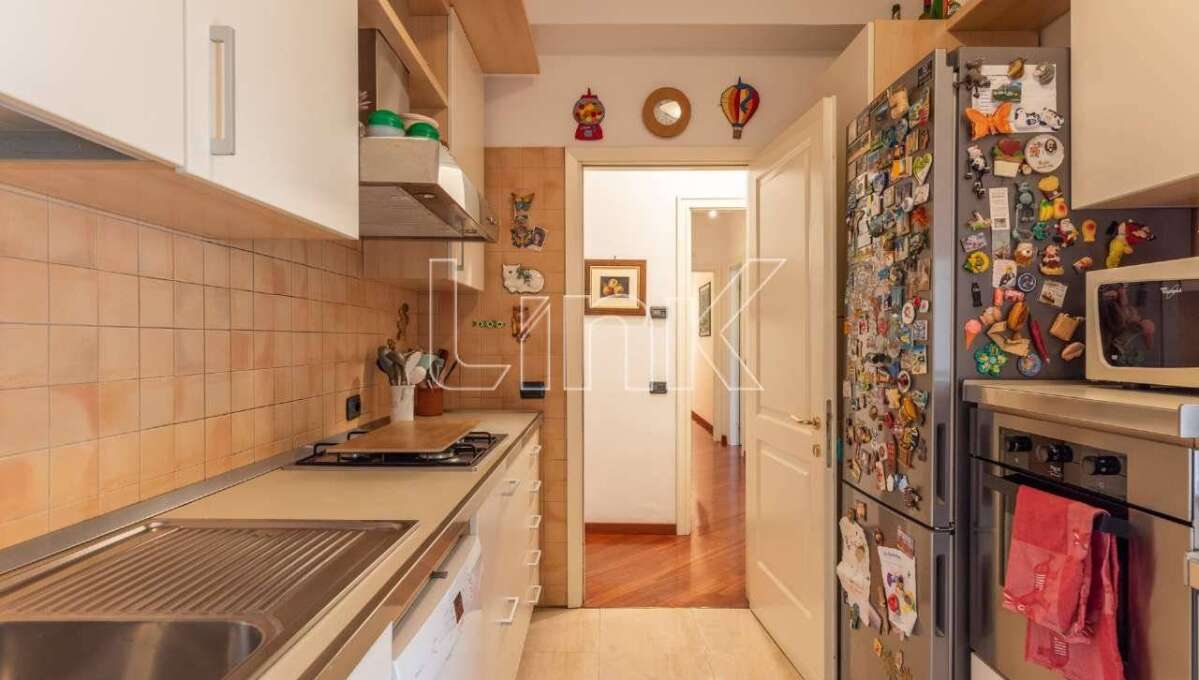 Appartamento in vendita via della Mendola, Roma