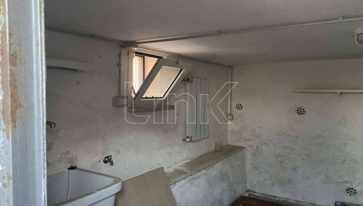 Appartamento in vendita in via Al Sesto Miglio, Roma